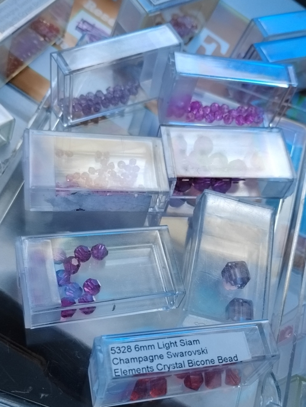 Swarovski Bead Lot With case - Picture 3 of 6